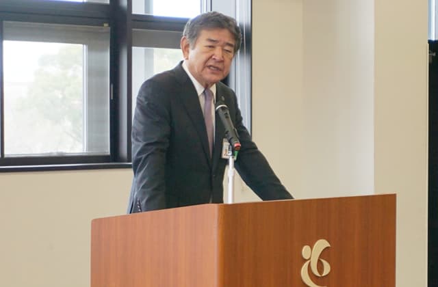 「過去と現在、未来をつなぐ目線を」