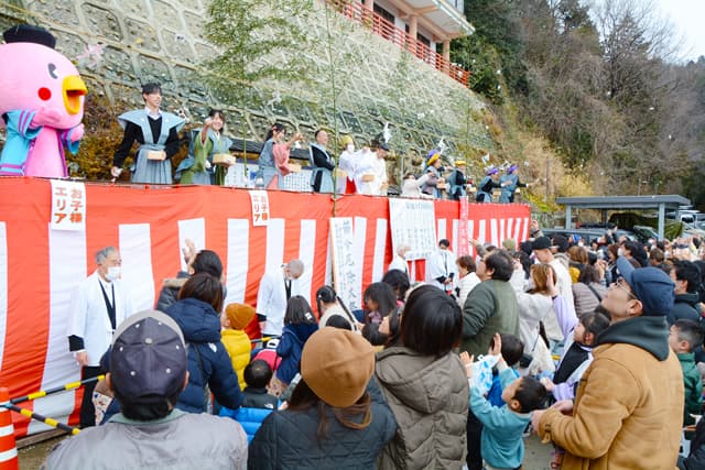 福餅福豆で福いっぱい「福はうち、福はうち」