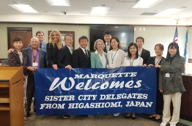 絆を深めた45年 姉妹都市マーケット市