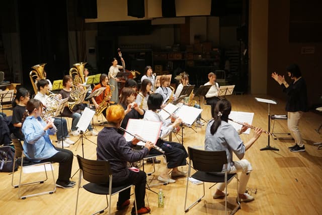 東近江市吹奏楽団 団員随時募集 市民の音色ホールいっぱいに