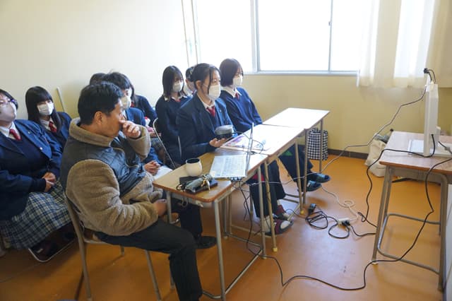 石川県津幡高とビデオ通話で交流