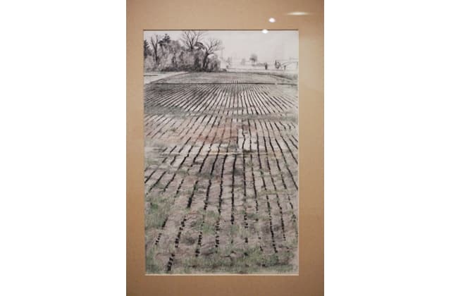 冬の作品並ぶ 中路融人 素描展