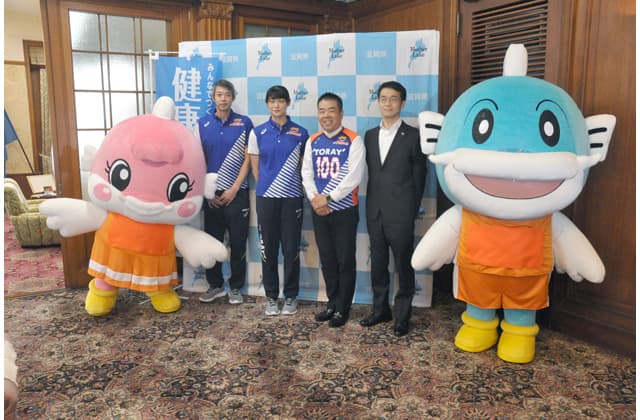 東レアローズ女子バレーボール部