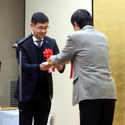 第一回「買うエコ大賞」に「ヨシからできたエコ文具」