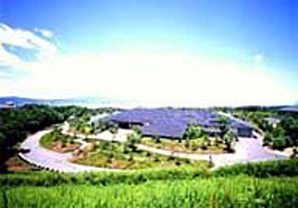 来場者年間30万人目指し県立近代美術館を再整備