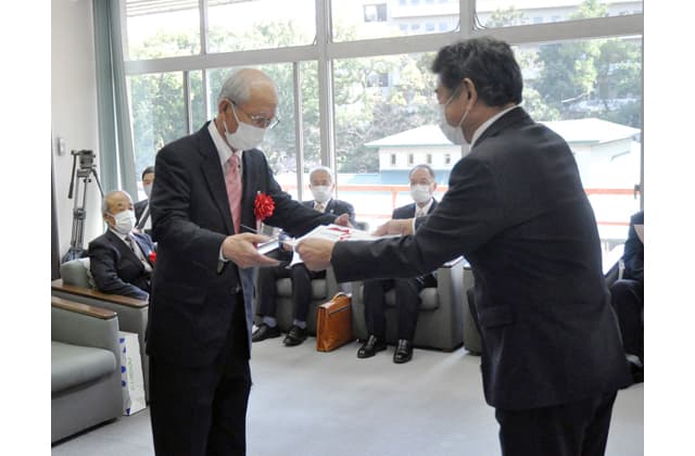 地域で助け合い、社会貢献