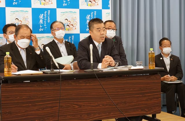 知事選 三日月氏陣営が政策集発表