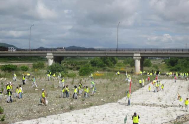 「ごみゼロ大作戦」26日、八千代橋南側河川敷