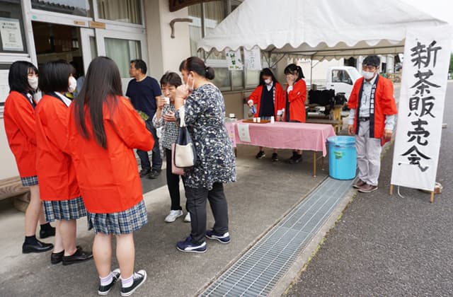 今年の仕上がりも上々!手摘みの「政所茶」新茶販売