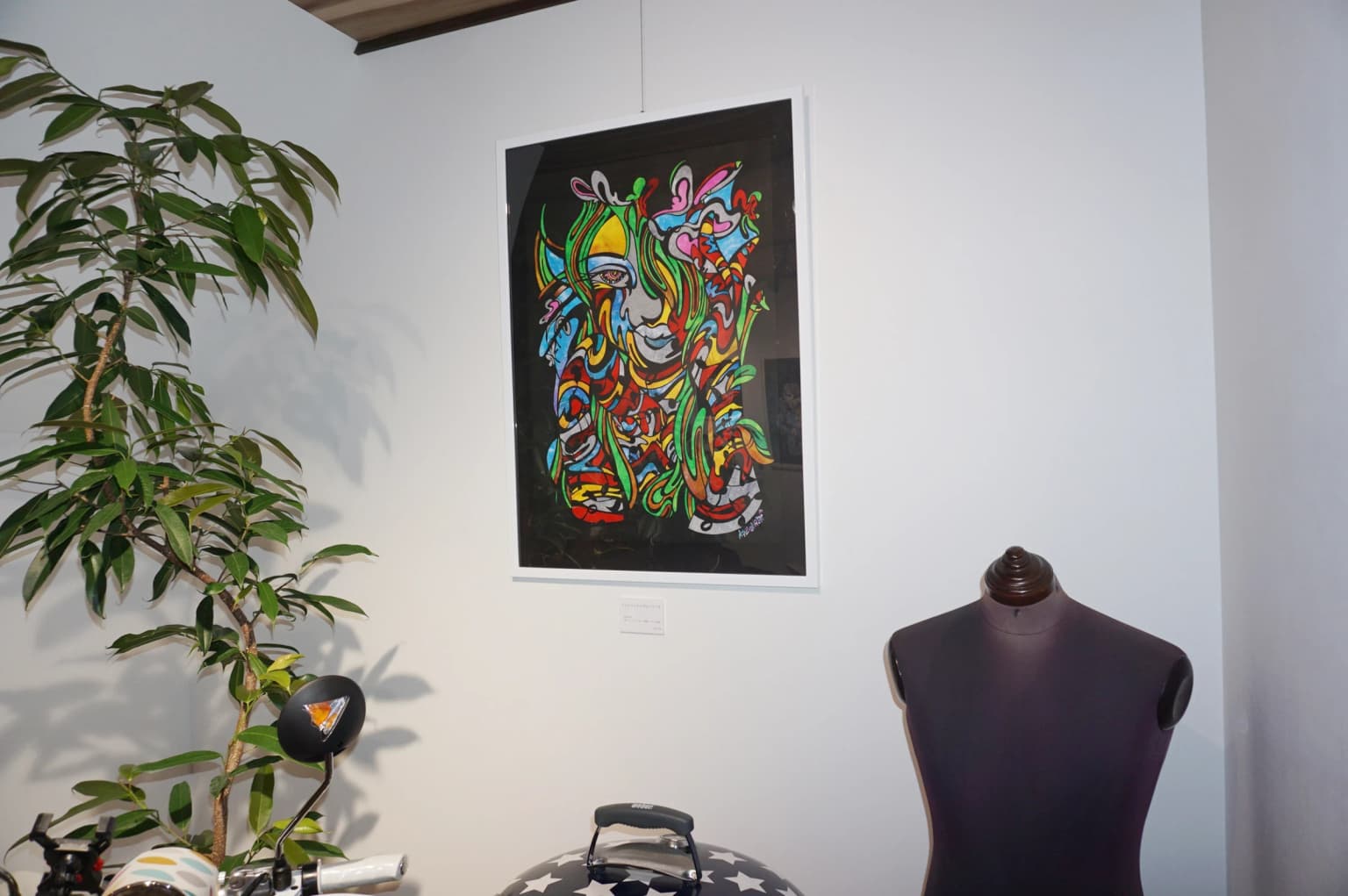 切り絵アーティスト Hachiさん県初個展